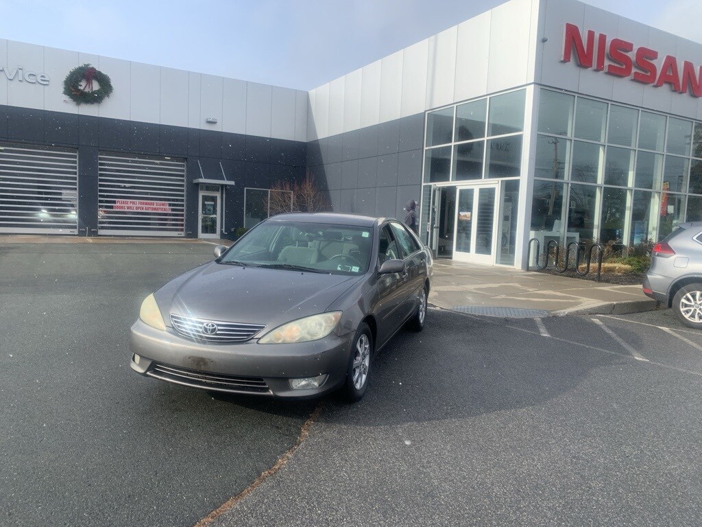 Used 2005 Toyota Camry Sedan