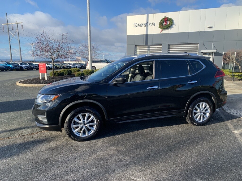Used 2020 Nissan Rogue SV SUV