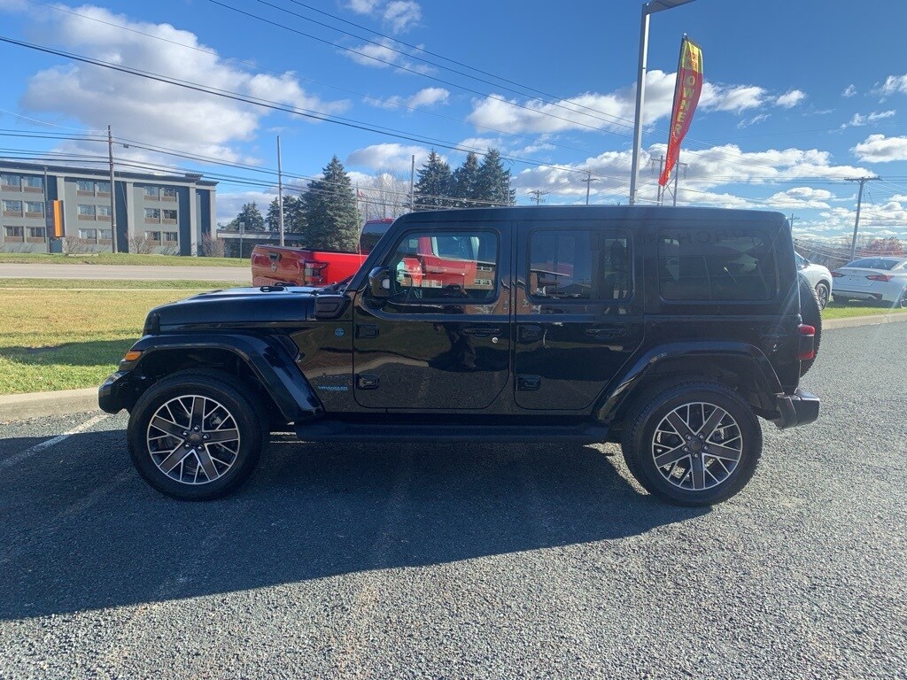 Used 2022 Jeep Wrangler Unlimited Sahara High Altitude 4xe SUV