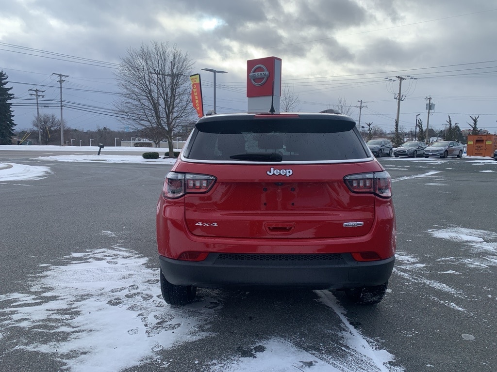 Used 2018 Jeep Compass Latitude SUV
