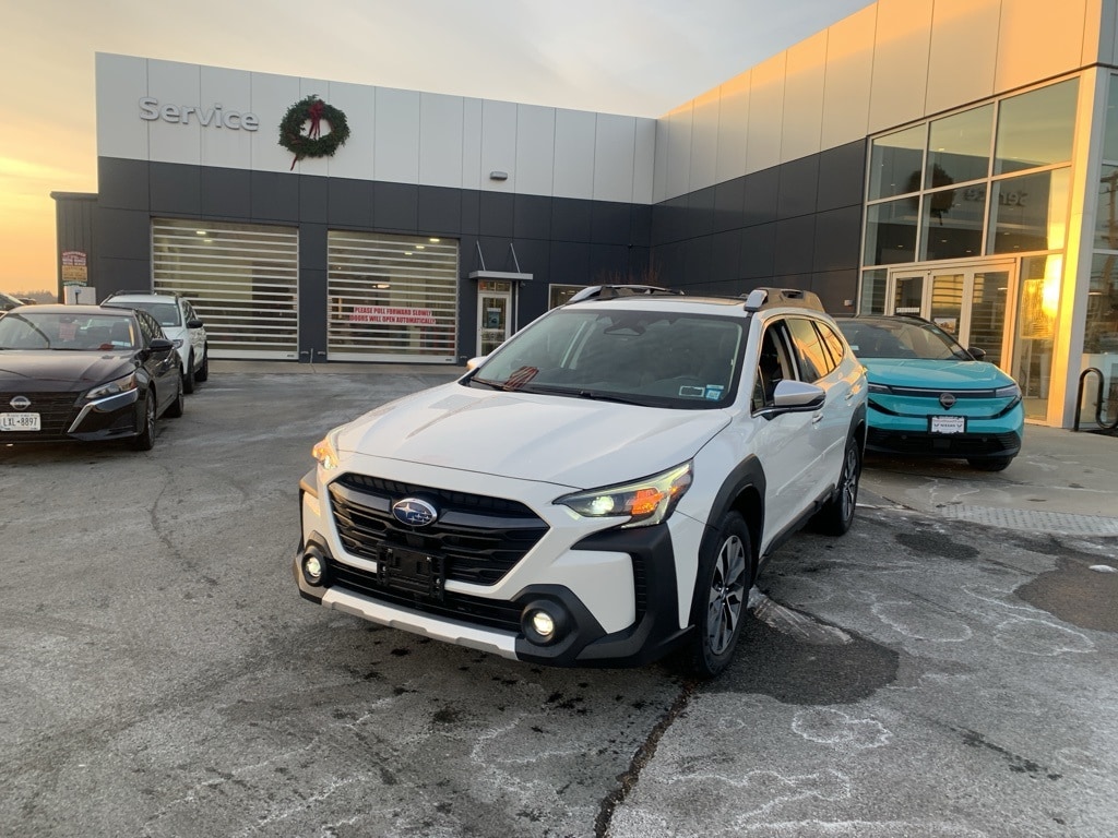 Used 2023 Subaru Outback Touring SUV