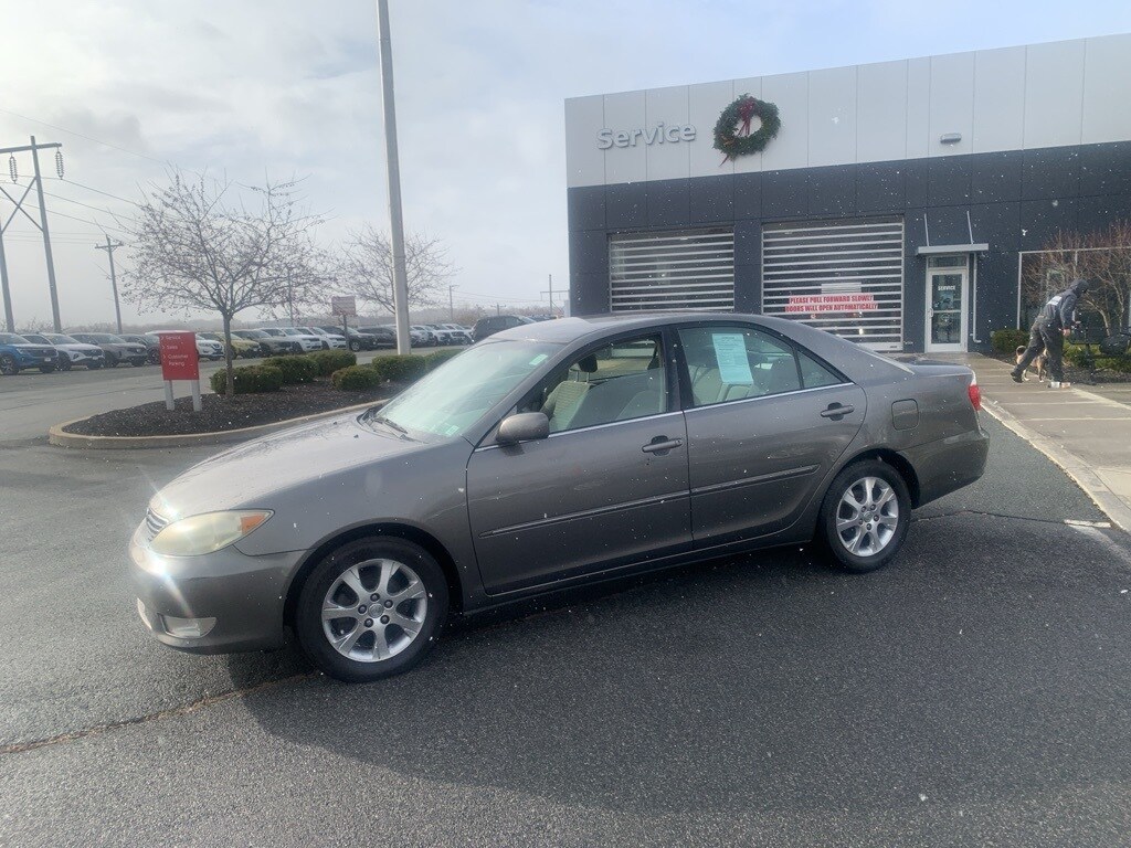 Used 2005 Toyota Camry Sedan