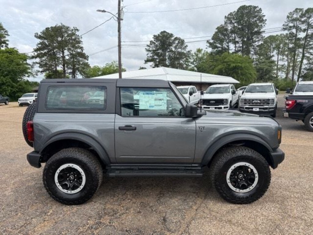 New 2026 Ford Bronco Base SUV