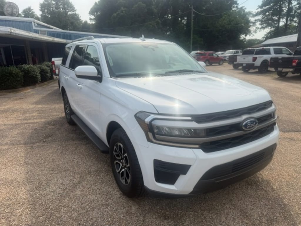 Used 2024 Ford Expedition XLT SUV