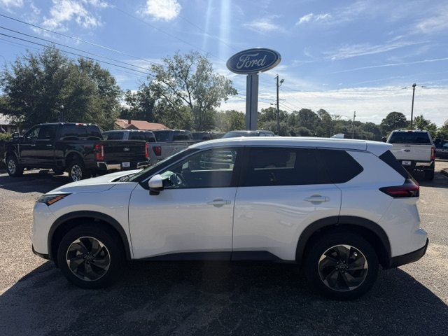  Nissan Rogue