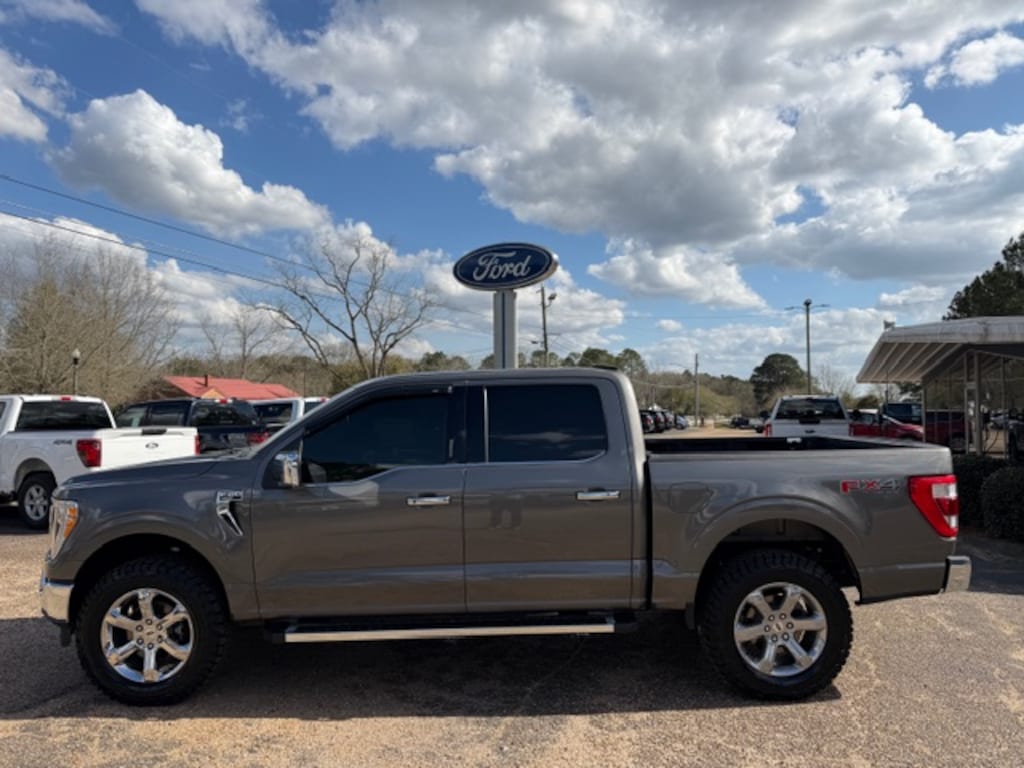 Used 2023 Ford F-150 Lariat Truck