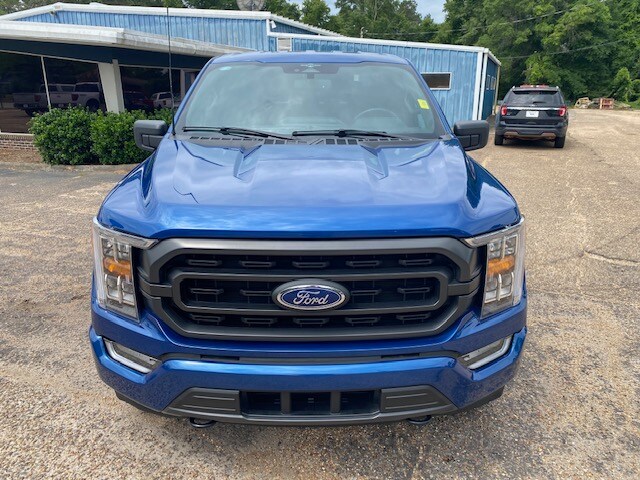 2023 Ford F-150 XLT photo 3
