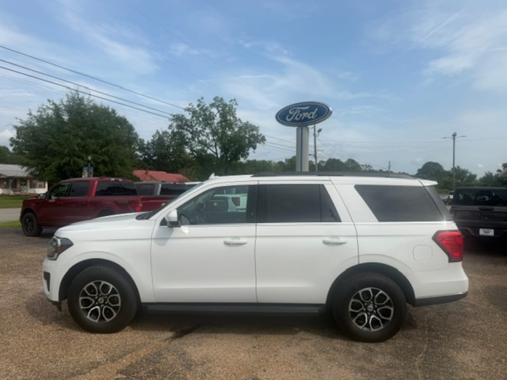 Used 2024 Ford Expedition XLT SUV