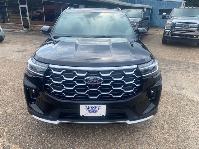 2025 Ford Explorer Platinum photo 2