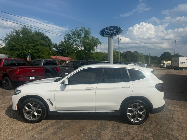 2022 BMW X3 sDrive30i's photo