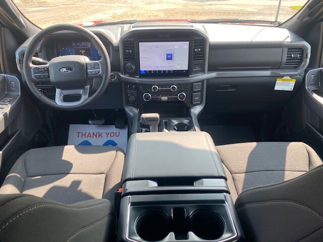 2025 Ford F-150 XLT - Photo 9