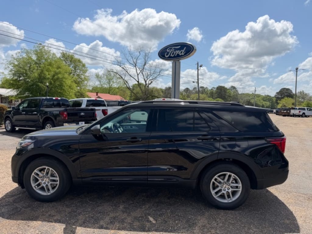 New 2026 Ford Explorer Active SUV