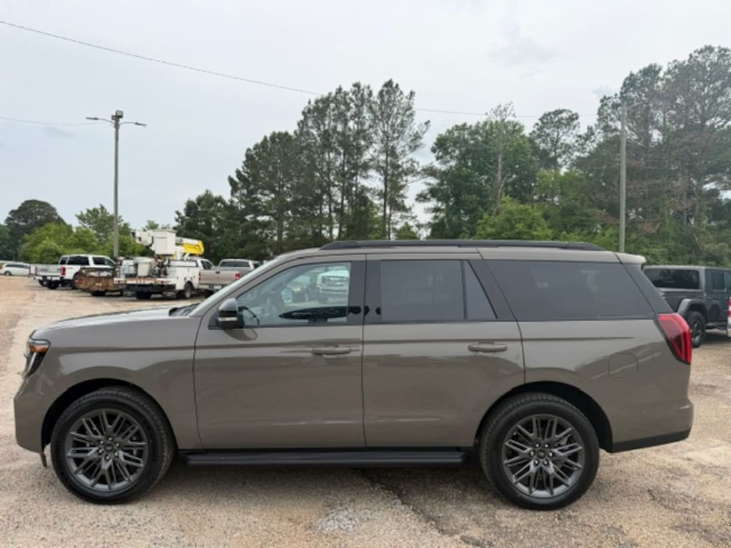 New 2026 Ford Expedition Platinum SUV