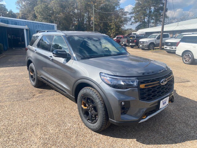 2026 Ford Explorer photo 2