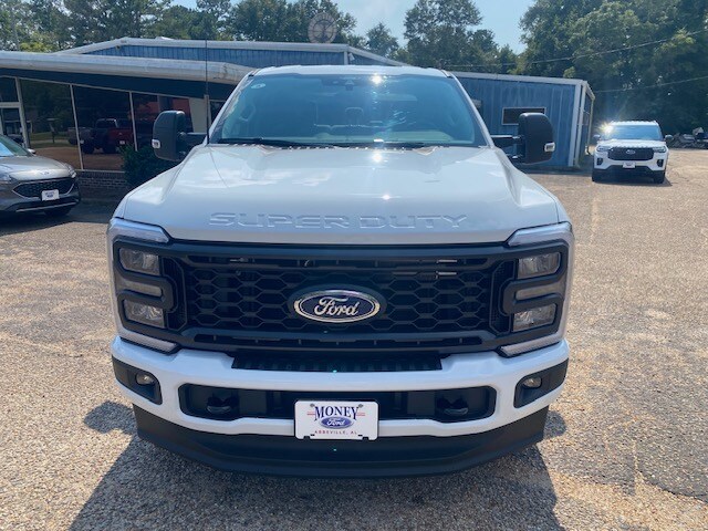 2026 Ford F-250 XL photo 3