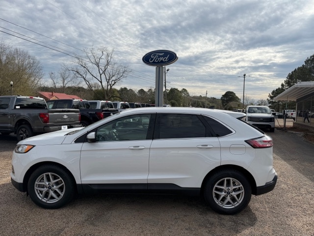 2021 Ford Edge SEL's photo