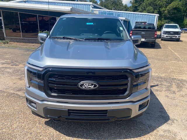 2025 Ford F-150 Lariat photo 2