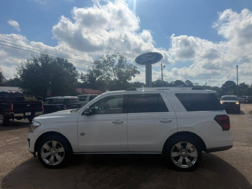 Used 2024 Ford Expedition King Ranch SUV