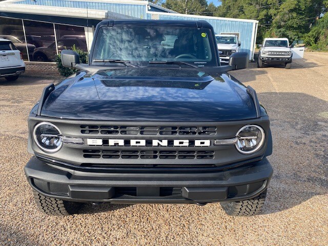 2025 Ford Bronco Base photo 3