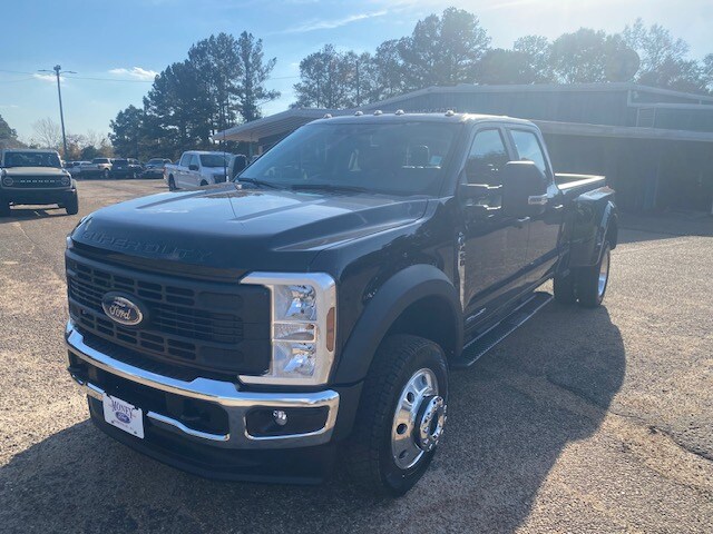 2026 Ford F-450 XL photo 2