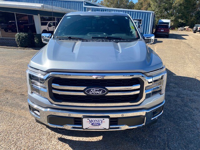 2025 Ford F-150 Lariat photo 3