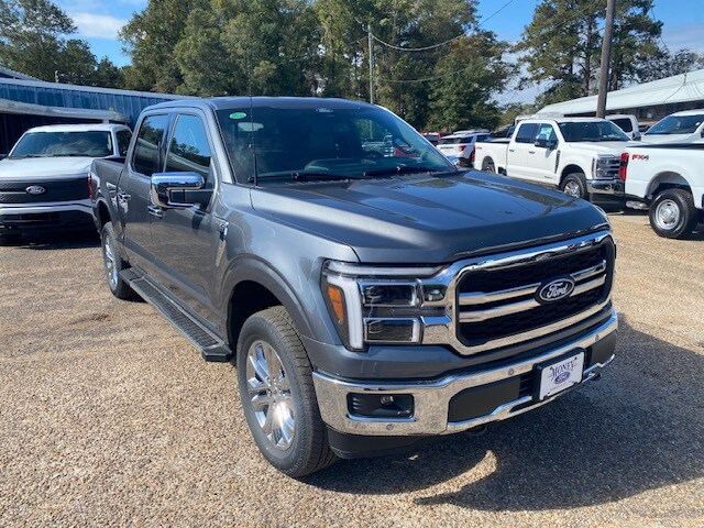 2025 Ford F-150 Lariat photo 4