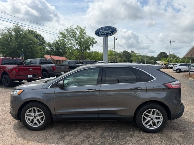 2021 Ford Edge SEL AWD's photo