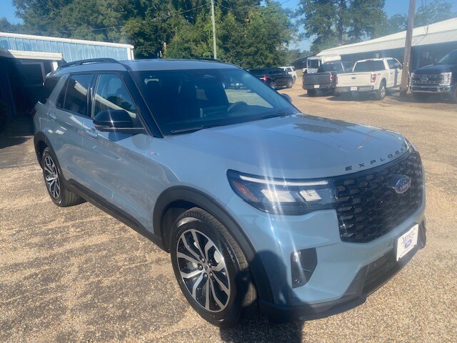 2025 Ford Explorer ST-Line photo 3