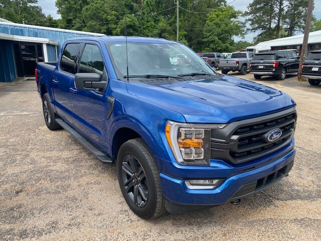 2023 Ford F-150 XLT photo 4