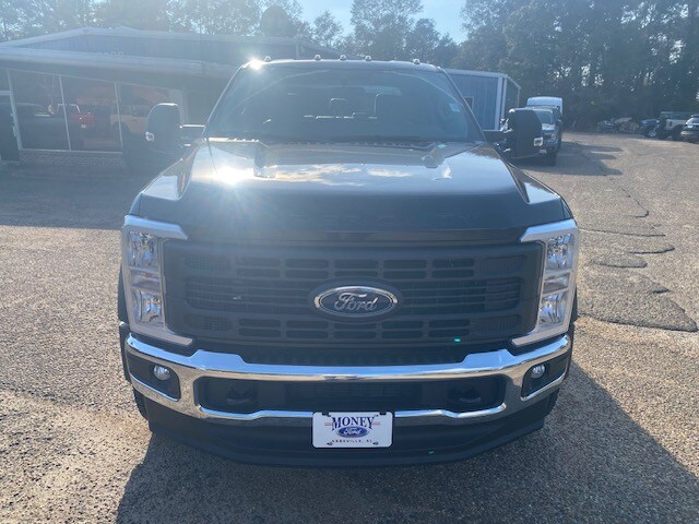 2026 Ford F-450 XL photo 3