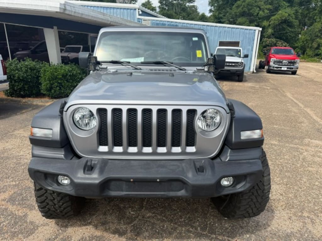 Used 2020 Jeep Wrangler Sport SUV
