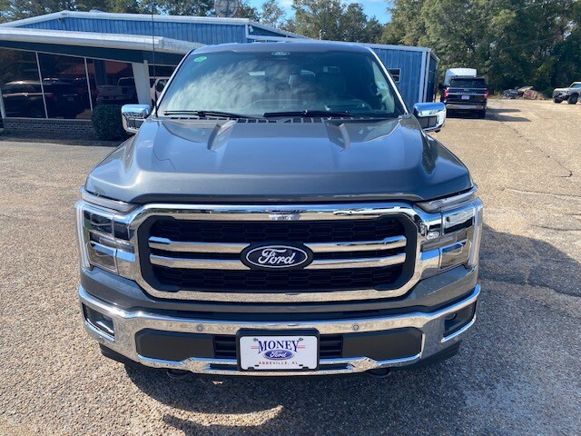 2025 Ford F-150 Lariat photo 3