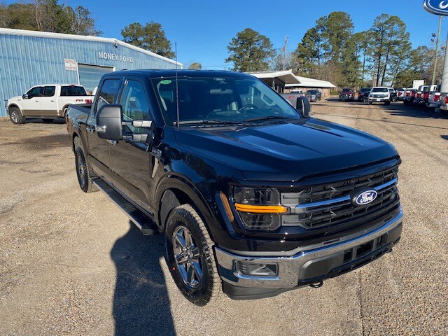 2025 Ford F-150 XLT photo 4