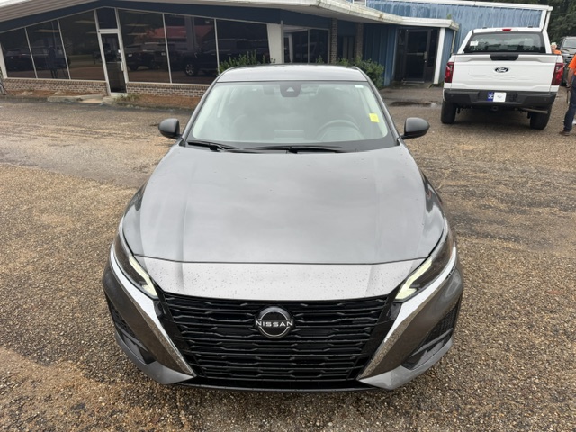 Used 2025 Nissan Altima 2.5 SV Sedan