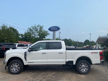 2025 Ford F-250 Lariat TRUCK