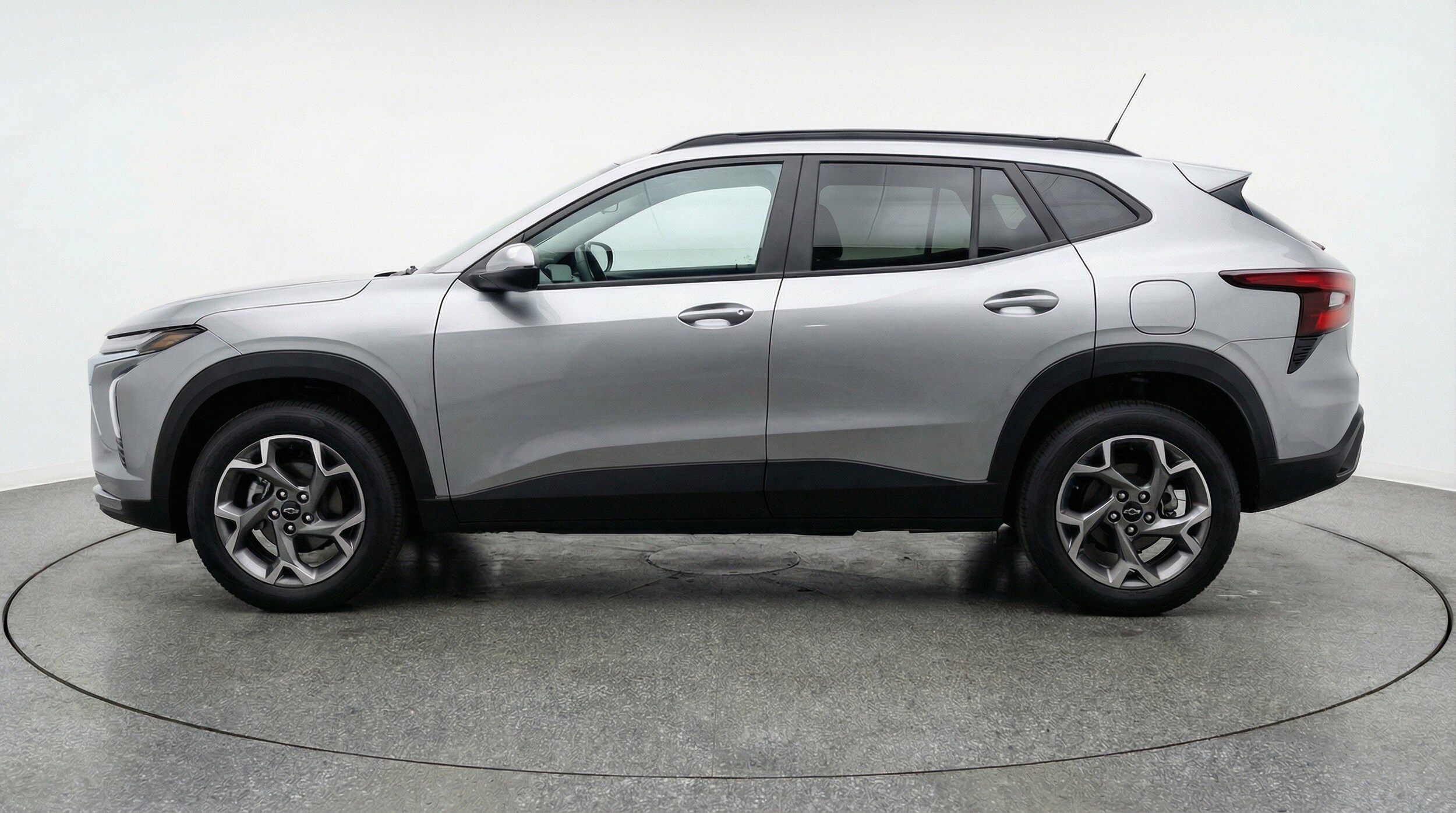 Thumbnail: 2025 Chevrolet Trax - 5
