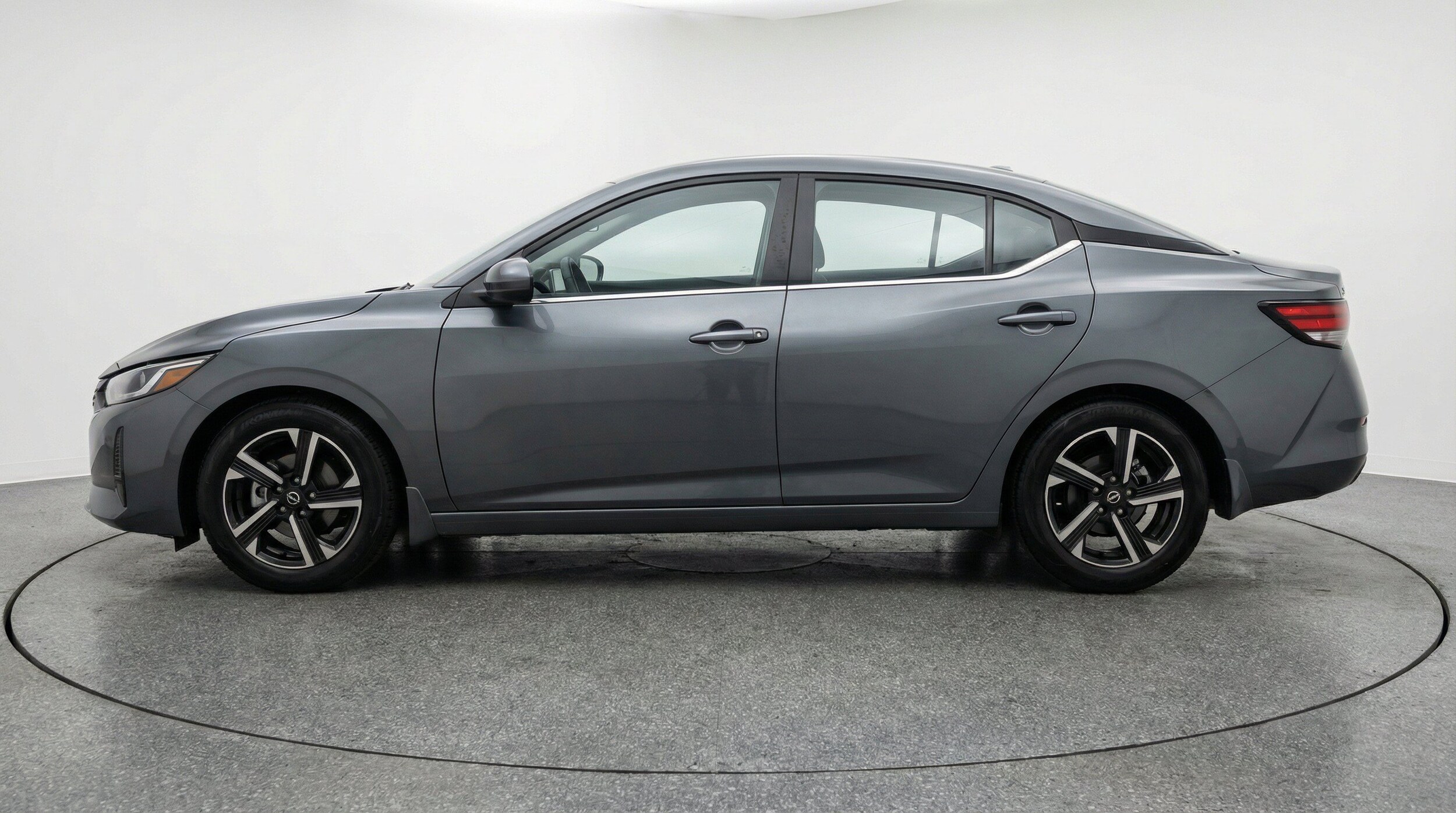Thumbnail: 2025 Nissan Sentra - 5