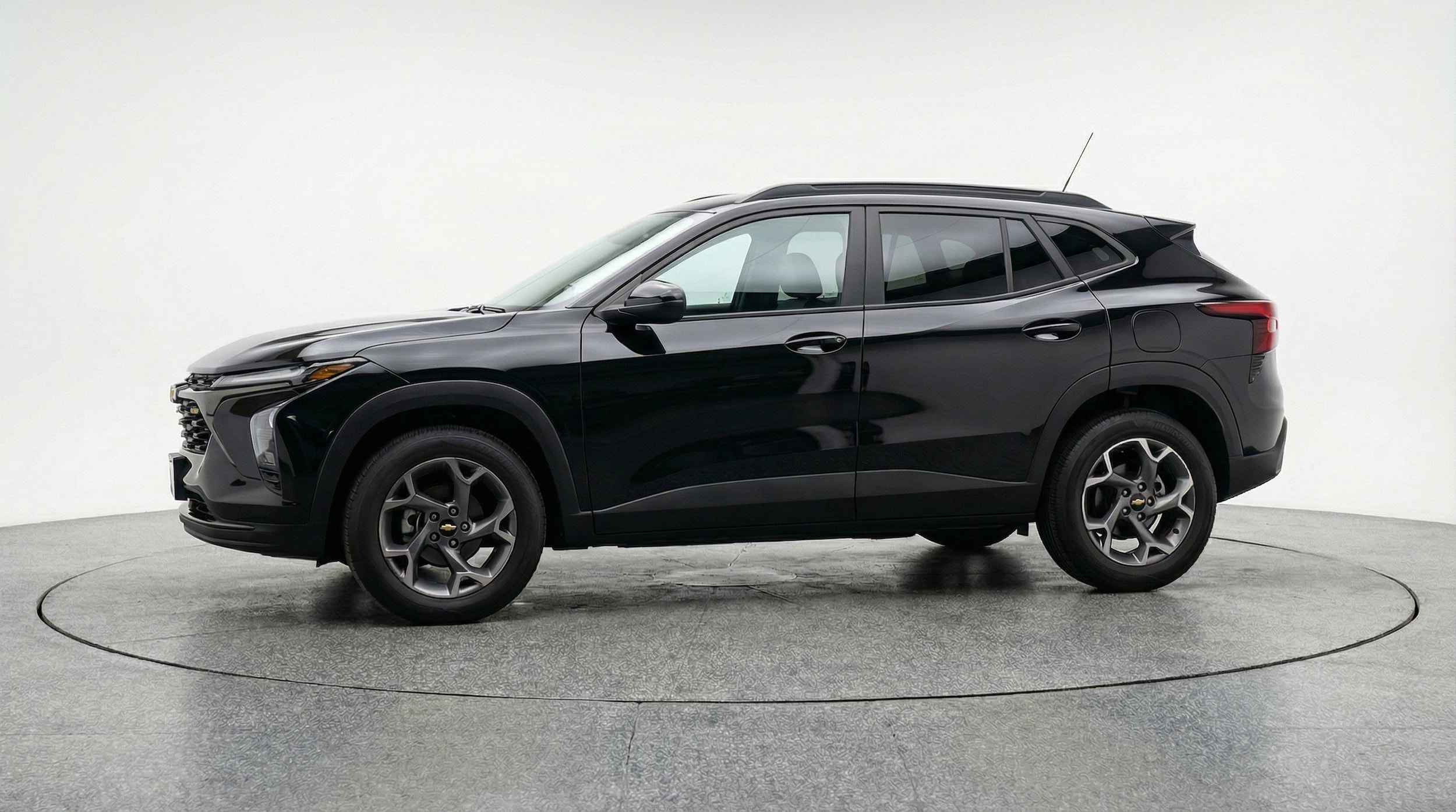 Thumbnail: 2025 Chevrolet Trax - 5