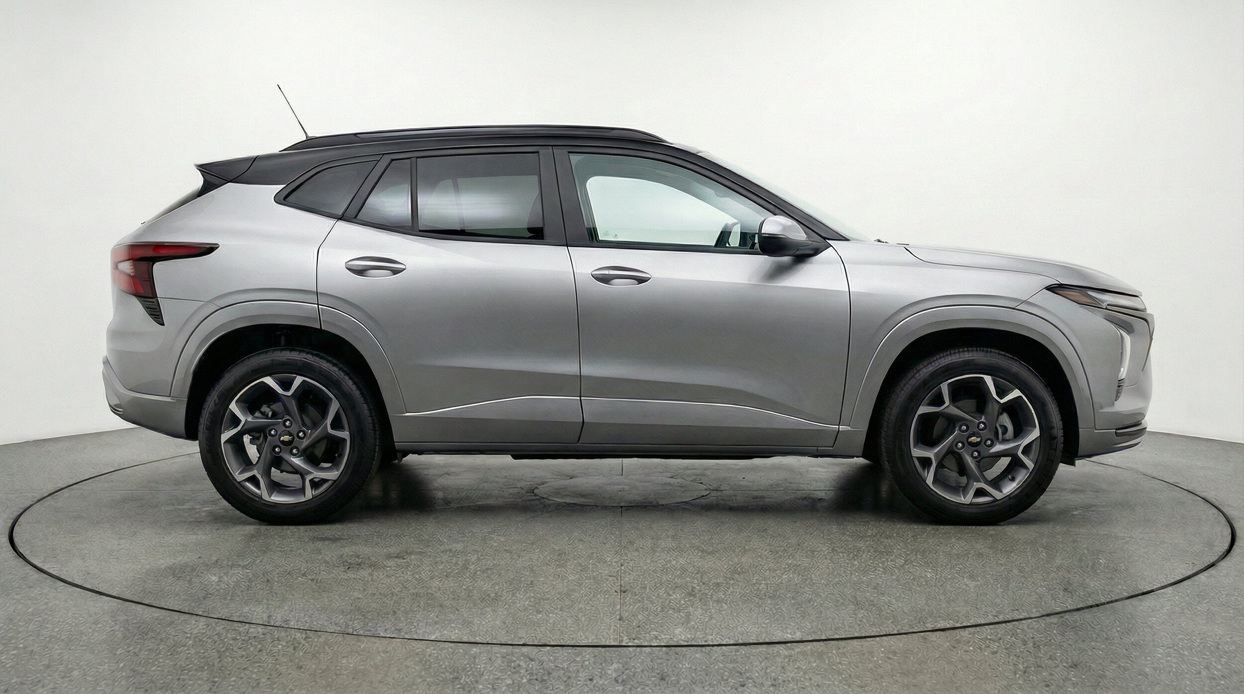 Thumbnail: 2025 Chevrolet Trax - 11