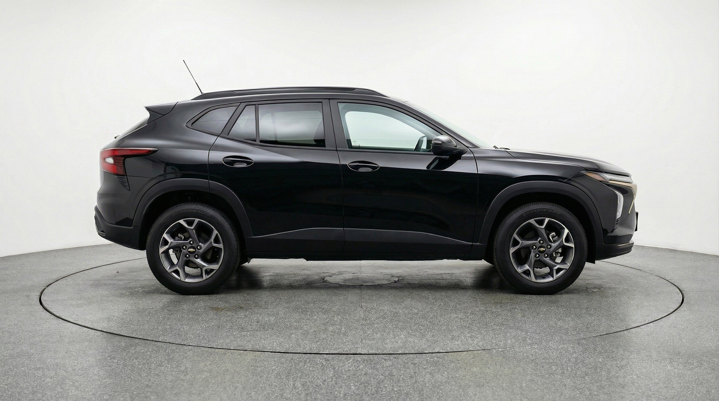 Thumbnail: 2025 Chevrolet Trax - 11