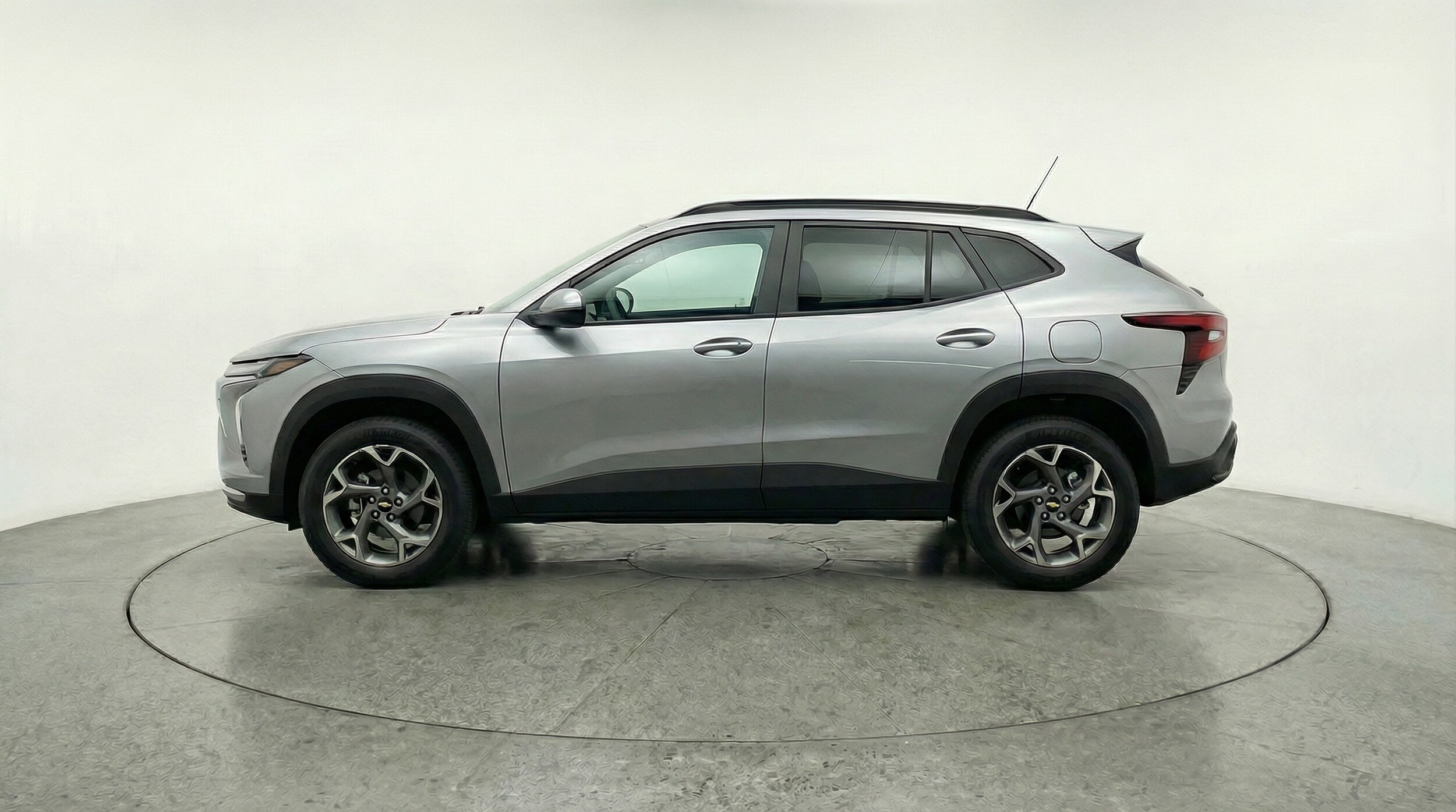 Thumbnail: 2025 Chevrolet Trax - 4