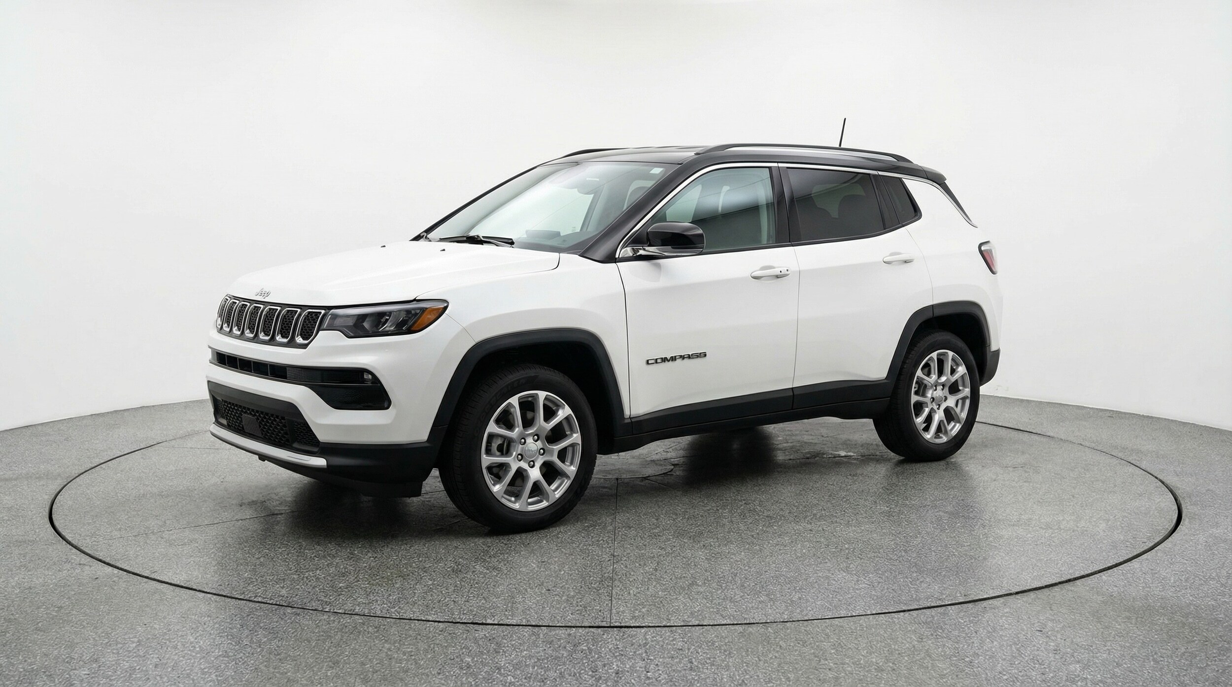 Thumbnail: 2025 Jeep Compass - 3