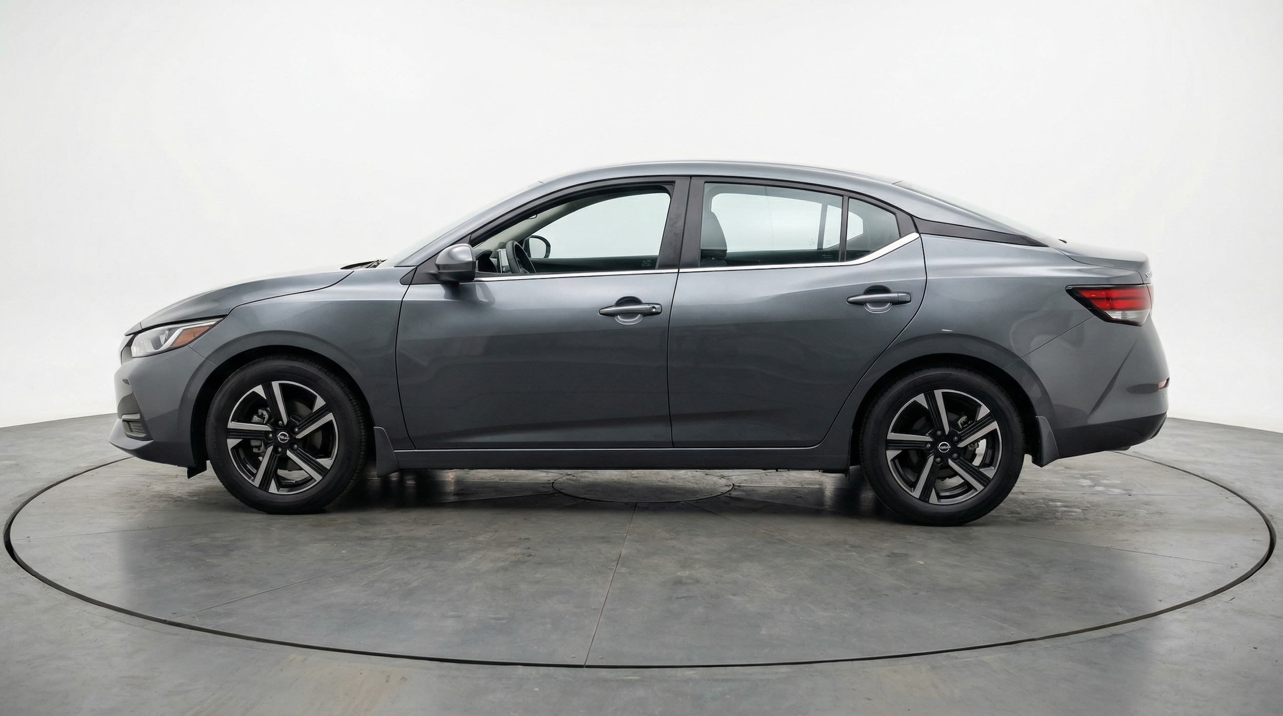 Thumbnail: 2025 Nissan Sentra - 4