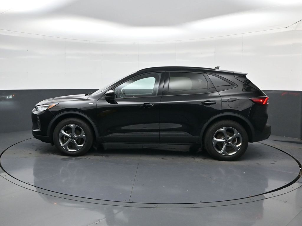 Used 2025 Ford Escape ST-Line Select SUV