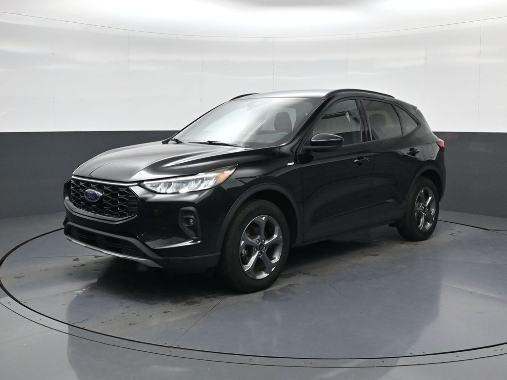 Used 2025 Ford Escape ST-Line Select SUV