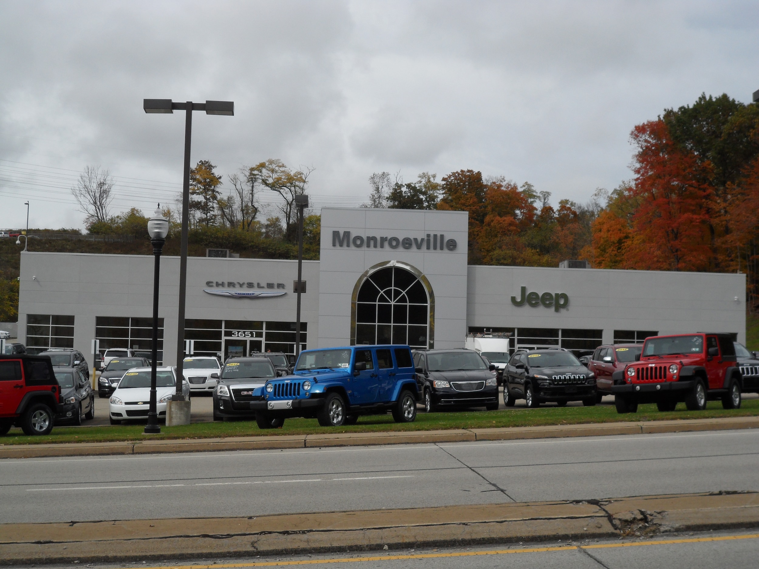 New Chrysler, Jeep & Used Car Dealer in Monroeville, PA - Monroeville  Chrysler Jeep