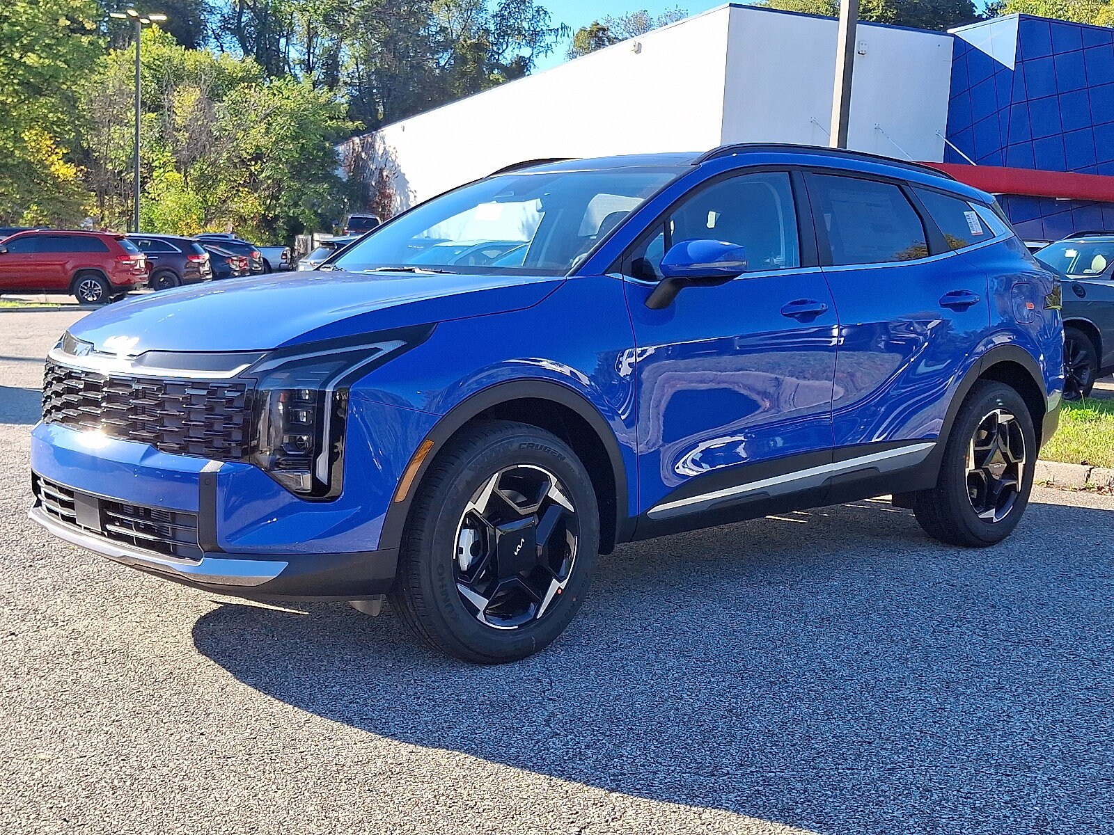 2026 Kia Sportage EX photo 2