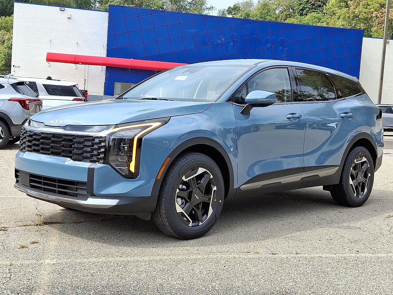 2026 Kia Sportage Hybrid S photo 3