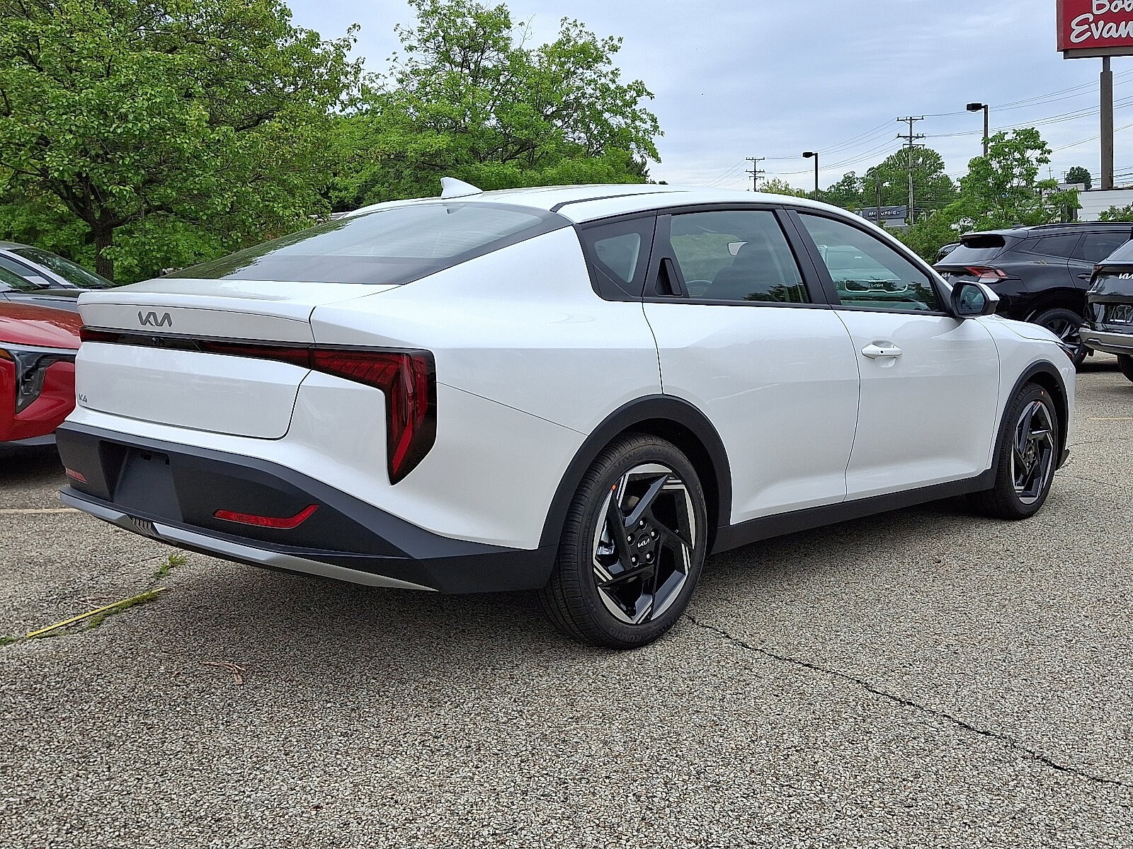 2025 Kia K4 EX photo 3