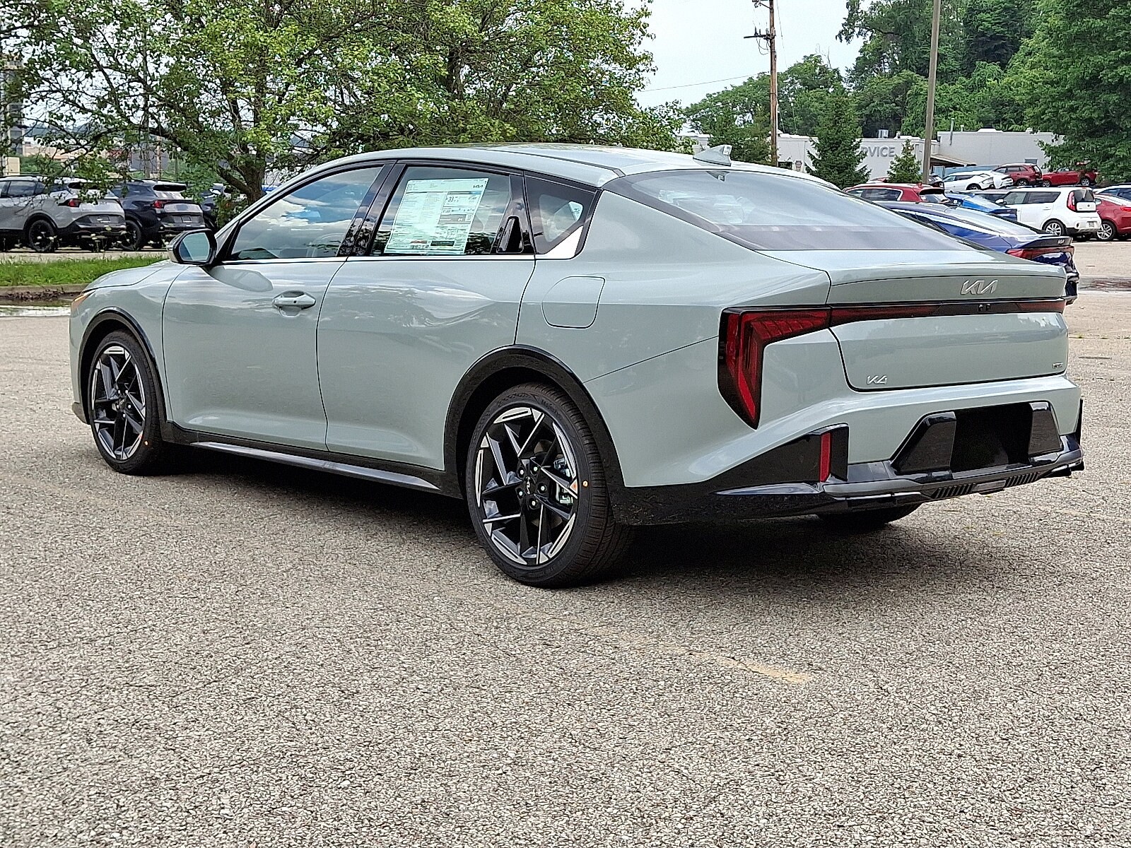 2025 Kia K4 GT-Line photo 3